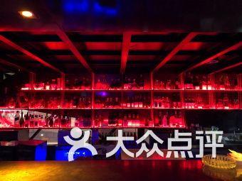 百吧娱乐,揭秘网红圈幕后故事，带你领略娱乐产业新风向